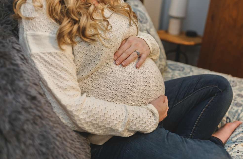 New study finds weak evidence linking acetaminophen use to autism Pregnant Women