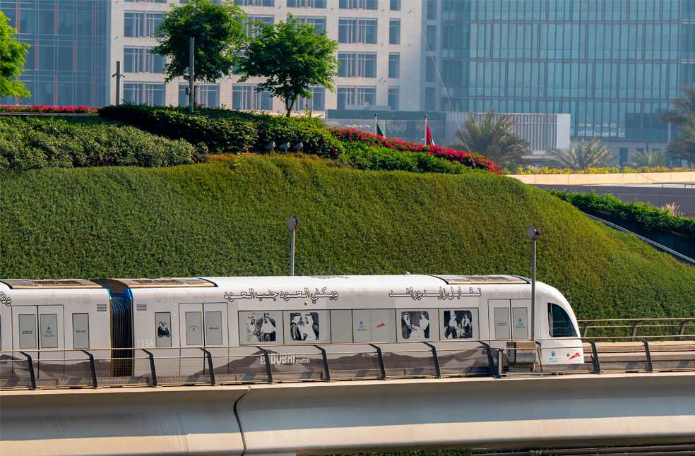 Dubai Metro unveils visual tribute to UAE’s Founding Fathers
