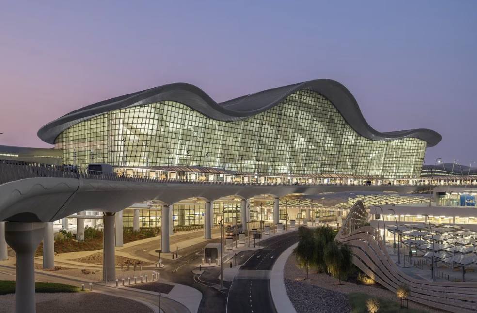 UAE airspace closure halts major airport operations