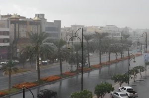 NCM issues weather alert for rain and strong winds in Al Ain